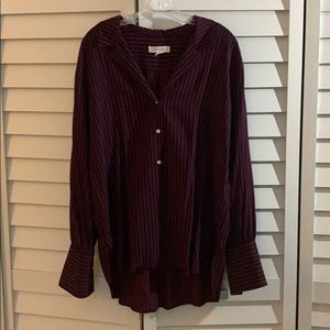 Woman’s button down Treasure & Bond